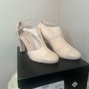 NEW CHANEL Tweed heels!  Size 37.5